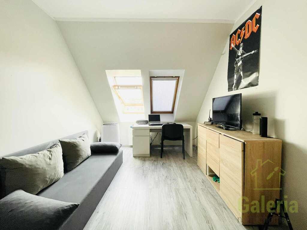 dom szeregowy, 5 pokoi Police. Zdjęcie 8