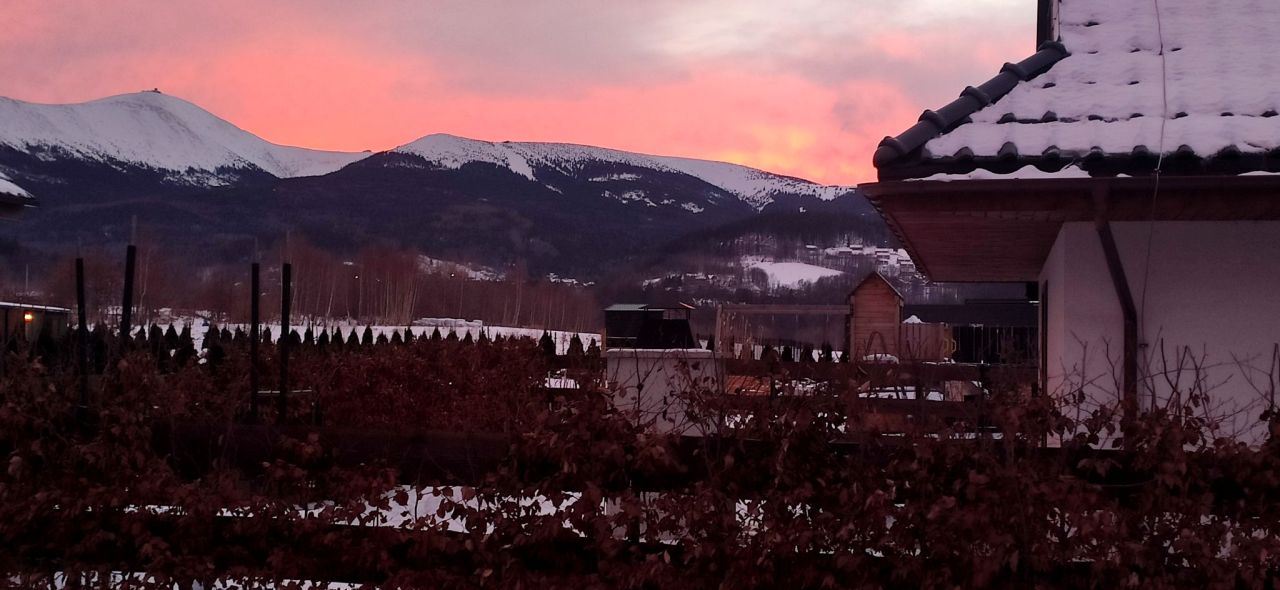 bliźniak, 16 pokoi Ściegny. Zdjęcie 7