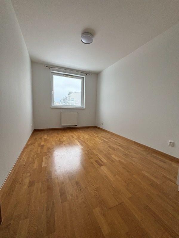 Mieszkanie 3-pokojowe Pogórze, ul. Teodora Śliwińskiego. Zdjęcie 2