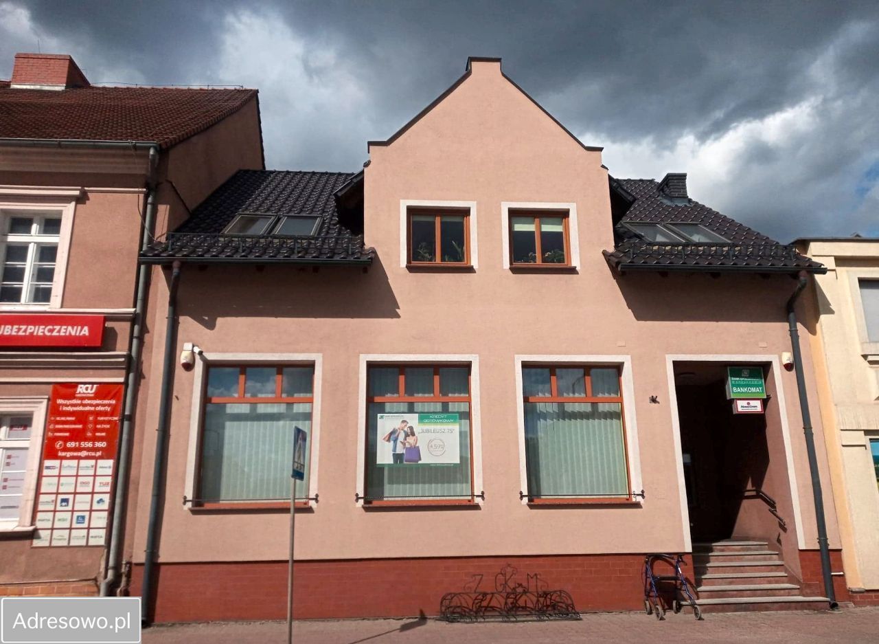 Mieszkanie 6-pokojowe Kargowa, ul. Rynek. Zdjęcie 1