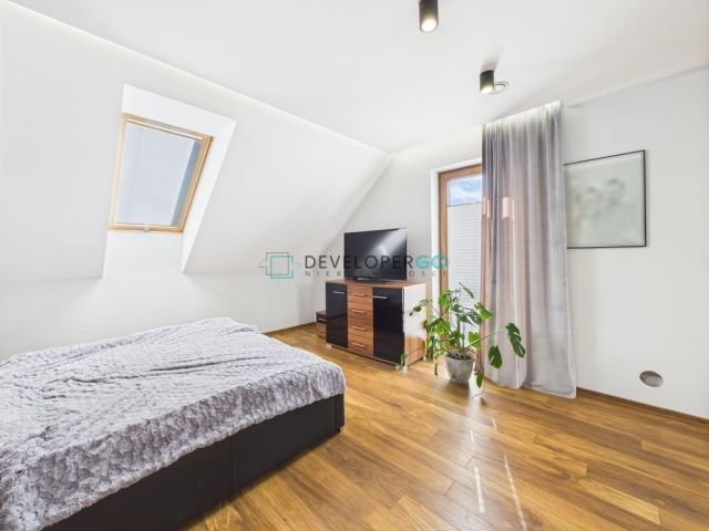 dom wolnostojący, 5 pokoi Zwierki. Zdjęcie 14