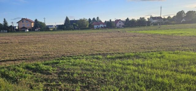 Działka budowlana Świątniki. Zdjęcie 1