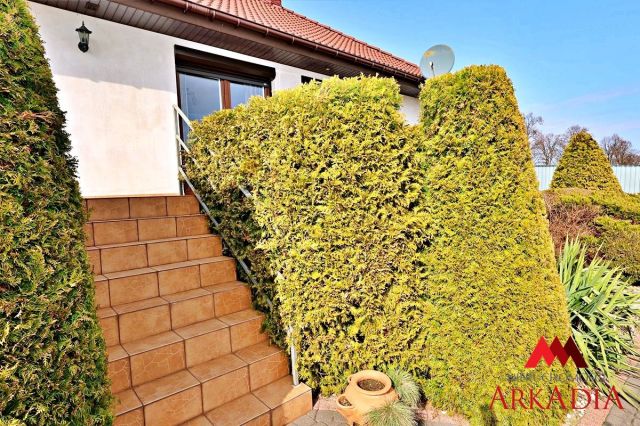 dom wolnostojący, 5 pokoi Kowal. Zdjęcie 5