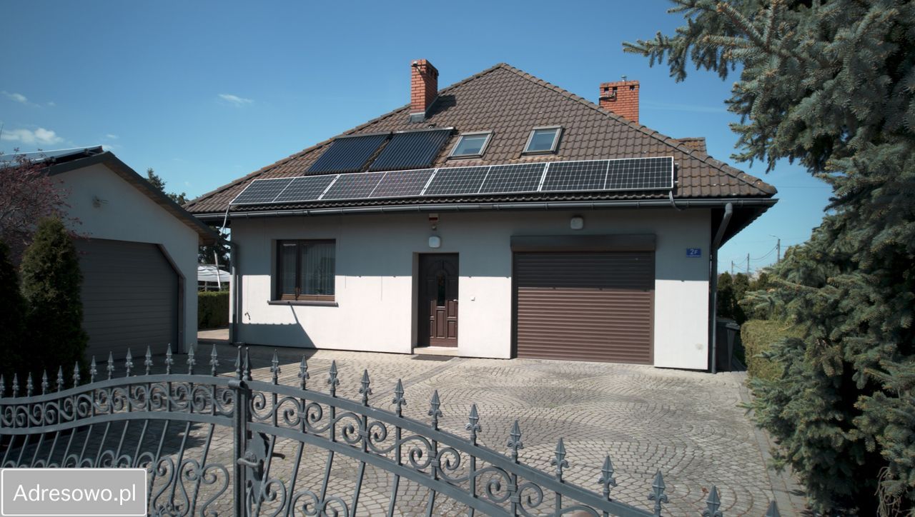 dom wolnostojący, 7 pokoi Golasowice, ul. Marii Dąbrowskiej. Zdjęcie 1