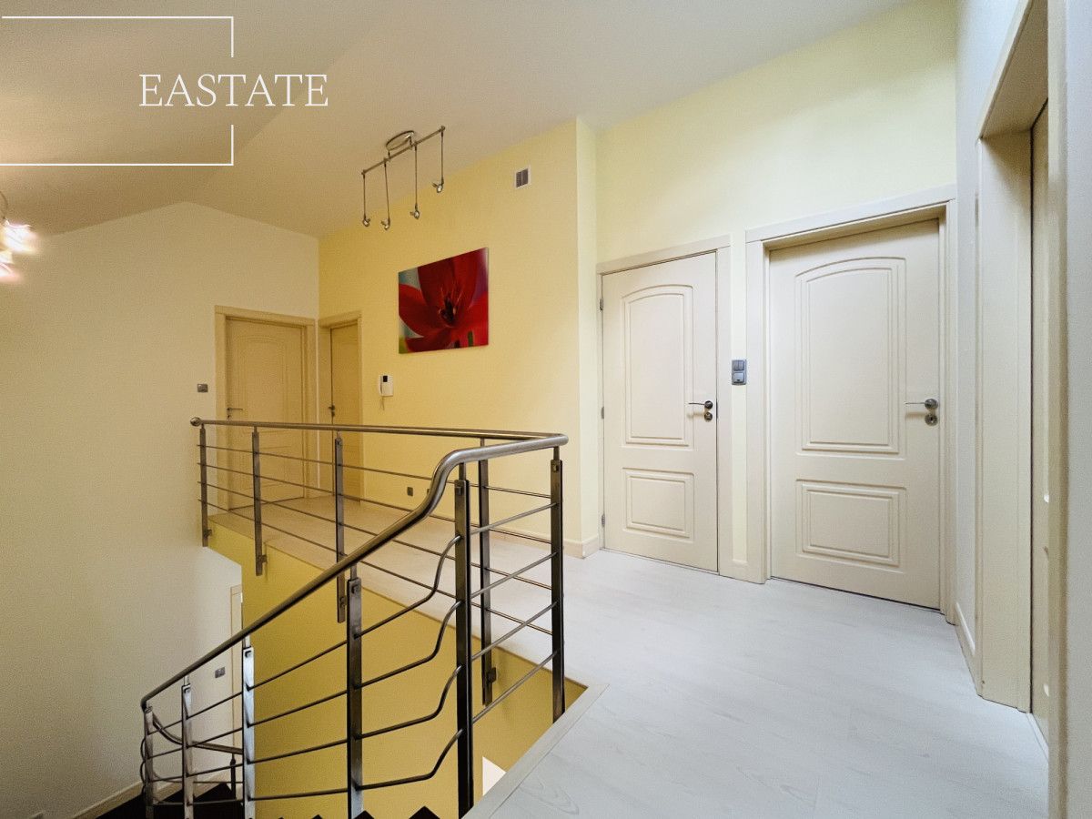 dom szeregowy, 6 pokoi Warszawa Praga, ul. Mariana Pisarka. Zdjęcie 9