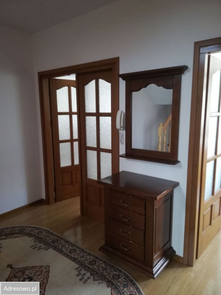 bliźniak, 8 pokoi Kielce. Zdjęcie 9