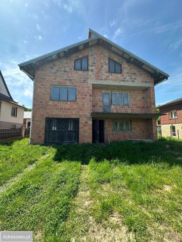 dom wolnostojący, 8 pokoi Biecz, ul. Binarowska. Zdjęcie 1