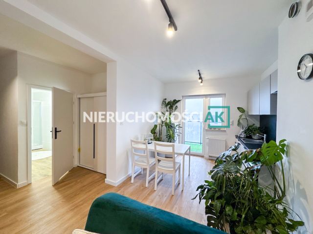 Mieszkanie 2-pokojowe Poznań, ul. Wiejska. Zdjęcie 3