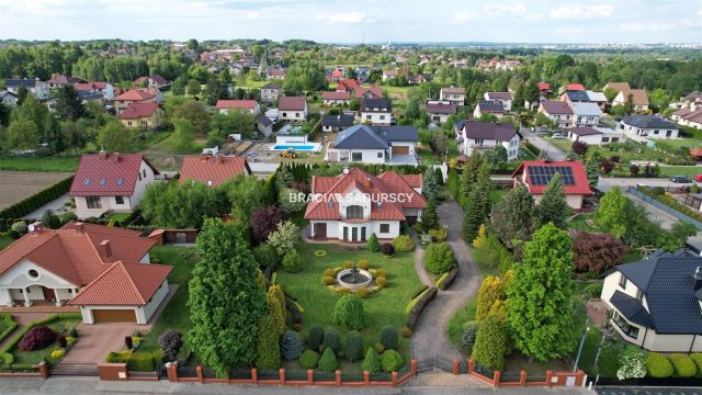 dom wolnostojący, 7 pokoi Koszyce Małe, ul. Nowa. Zdjęcie 3