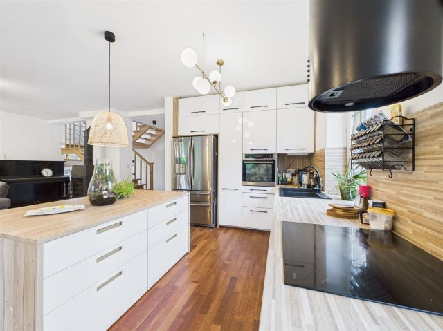 dom wolnostojący, 6 pokoi Katowice Piotrowice, ul. Karola Szymanowskiego. Zdjęcie 9