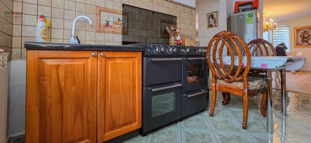 dom wolnostojący, 3 pokoje Stare Miasto. Zdjęcie 9