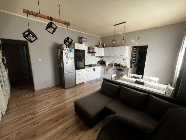 Mieszkanie 3-pokojowe Debrzno, ul. Wojska Polskiego. Zdjęcie 1