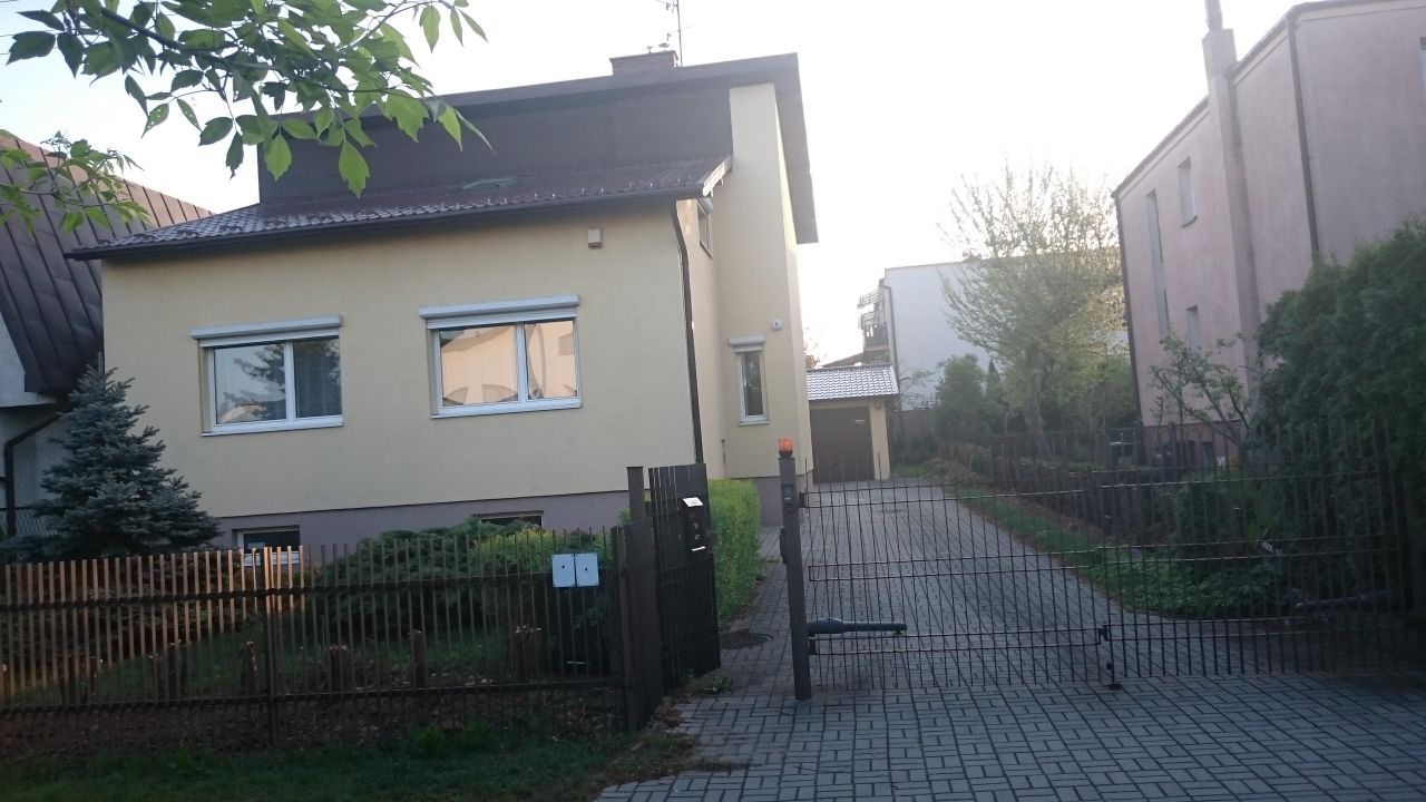 dom wolnostojący, 5 pokoi Częstochowa Grabówka, ul. Średnia