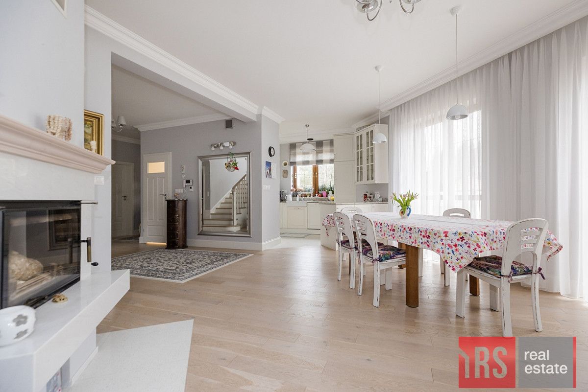 bliźniak, 5 pokoi Izabelin