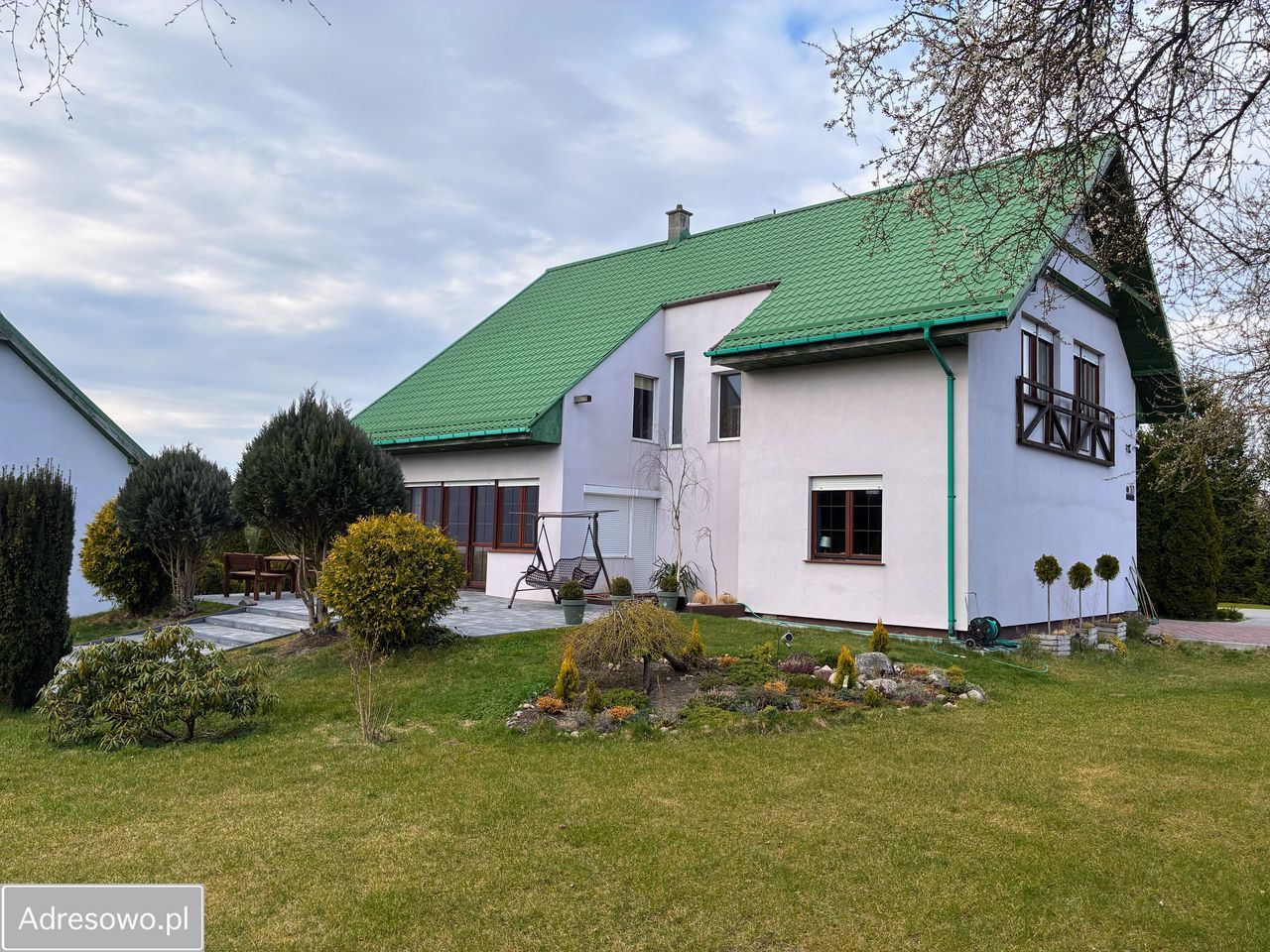 dom wolnostojący, 7 pokoi Szczecinek Trzesieka, ul. Wichrowe Wzgórze. Zdjęcie 1