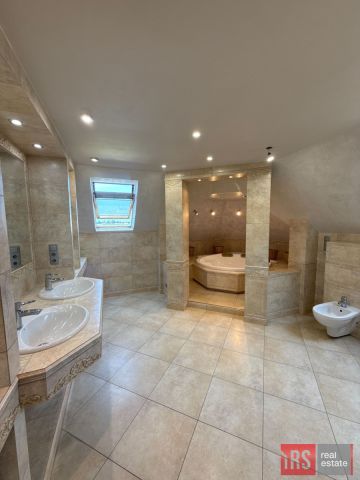 dom wolnostojący, 9 pokoi Gądów, ul. Czereśniowa. Zdjęcie 3