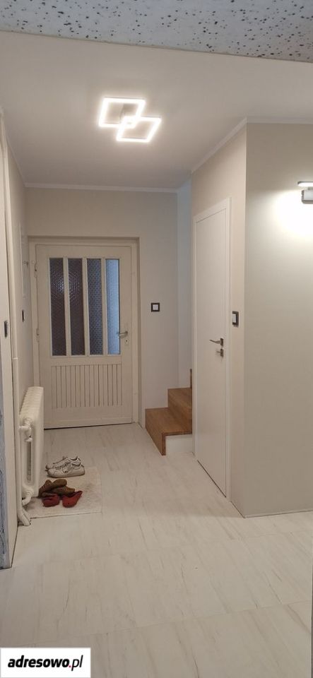 dom wolnostojący, 5 pokoi Nieżywięć. Zdjęcie 4