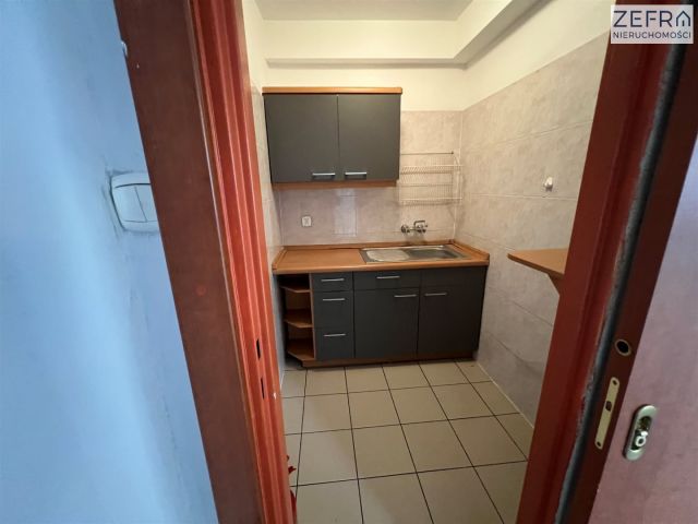 Biuro Kraków Prądnik Biały, ul. Henryka Pachońskiego. Zdjęcie 7