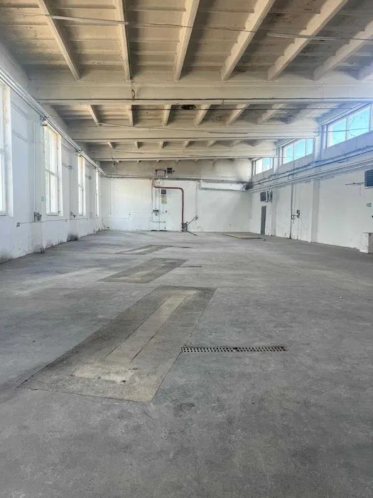 Hala/magazyn Lubliniec Centrum, ul. Powstańców Śląskich. Zdjęcie 5