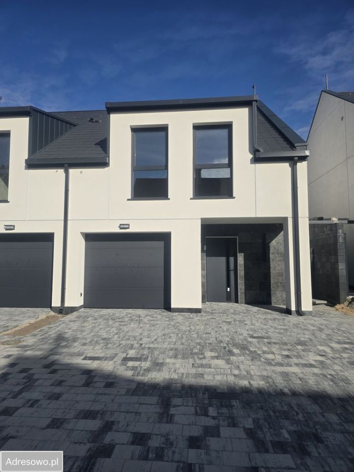 bliźniak, 5 pokoi Mikołajki, ul. Krótka. Zdjęcie 2