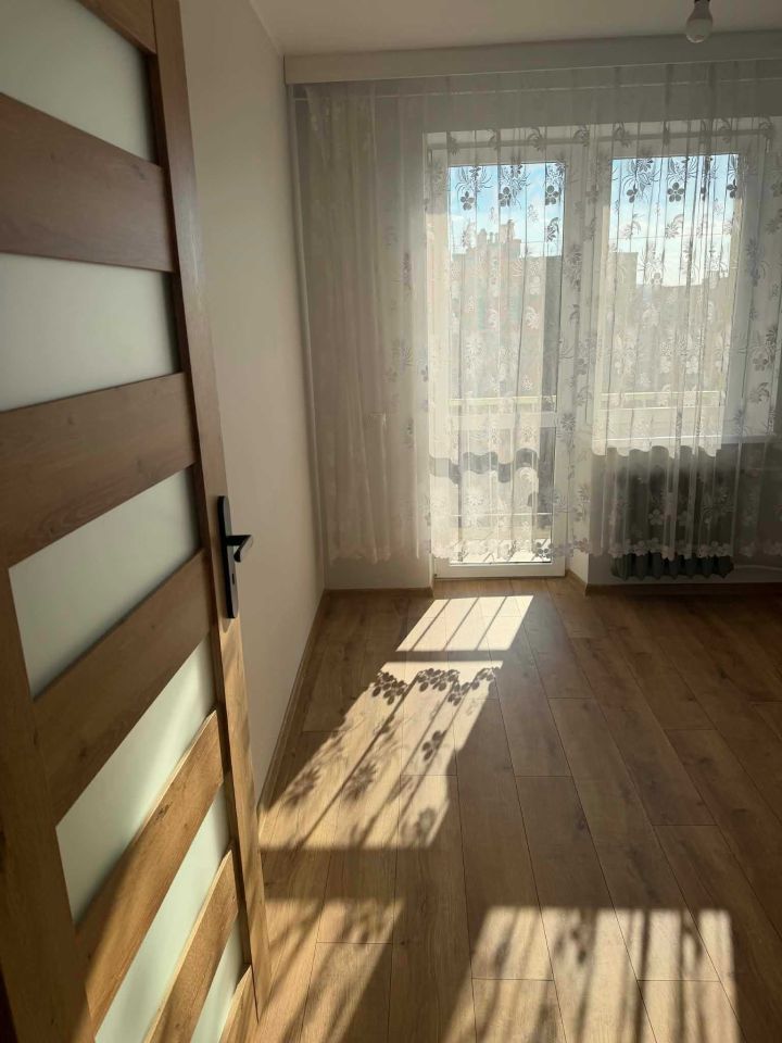 Mieszkanie 3-pokojowe Myszków Centrum. Zdjęcie 3