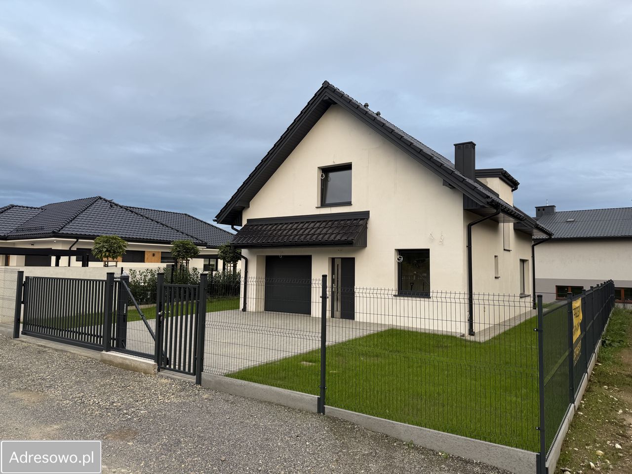 dom wolnostojący, 5 pokoi Masłomiąca, ul. Komandosów