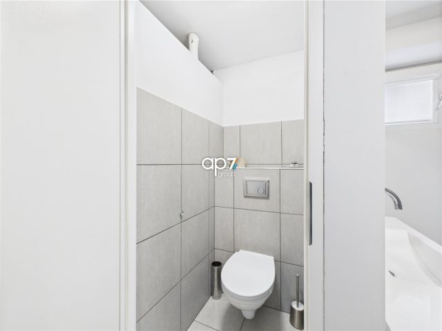 Lokal Kraków Wzgórza Krzesławickie, ul. Grębałowska. Zdjęcie 18