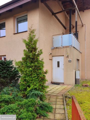 dom wolnostojący, 5 pokoi Bolszewo, ul. Szkolna. Zdjęcie 1