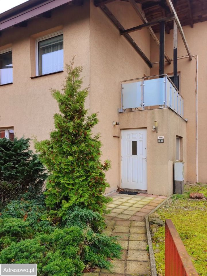 dom wolnostojący, 5 pokoi Bolszewo, ul. Szkolna. Zdjęcie 1