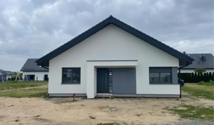 dom wolnostojący, 3 pokoje Odrowąż, Odrowąż