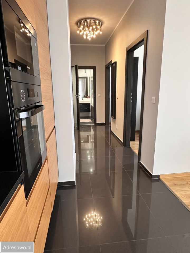 Mieszkanie 3-pokojowe Wrocław Stare Miasto, ul. gen. Władysława Sikorskiego. Zdjęcie 11