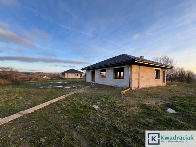 dom wolnostojący, 4 pokoje Kombornia. Zdjęcie 28