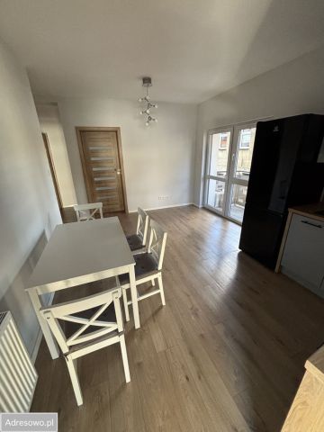 Mieszkanie 3-pokojowe Leszno, ul. Henryka Sienkiewicza. Zdjęcie 1