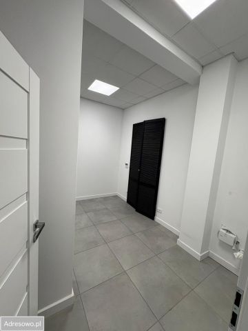 Lokal Zielonka, ul. Orzechowa. Zdjęcie 1