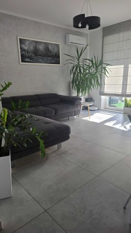 Mieszkanie 3-pokojowe Jarosław, ul. Kazimierza Skarbowskiego. Zdjęcie 1