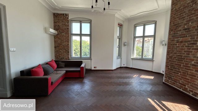 Mieszkanie 4-pokojowe Legnica Tarninów, ul. gen. Władysława Andersa. Zdjęcie 1