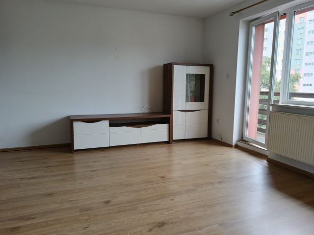 Mieszkanie 2-pokojowe Gdynia Chylonia, ul. Chylońska. Zdjęcie 1