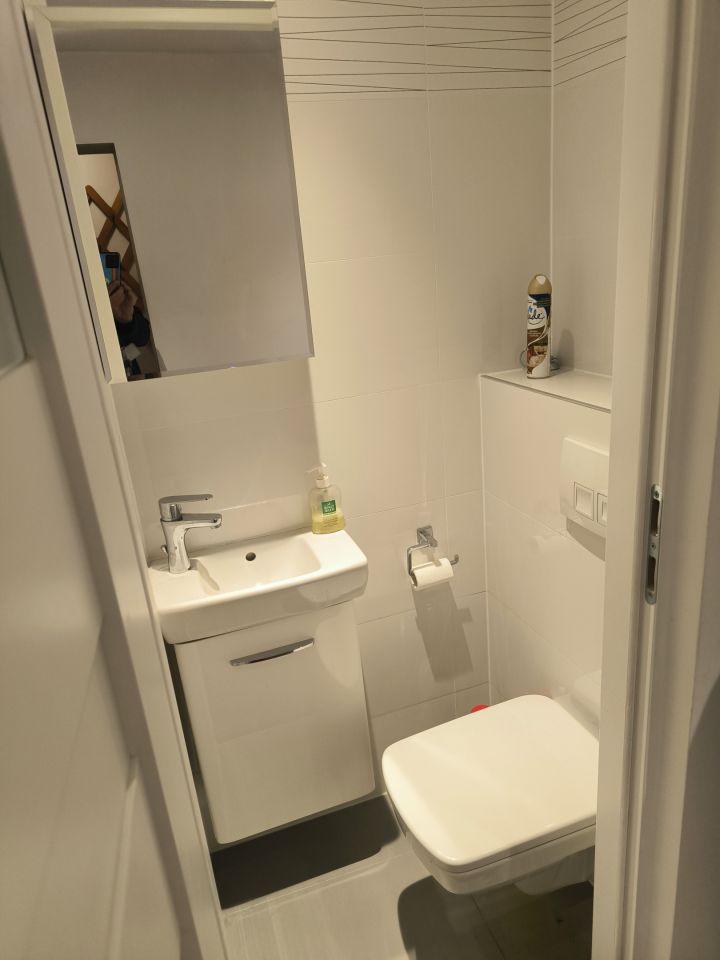 Mieszkanie 4-pokojowe Katowice os. Tysiąclecia, ul. Tysiąclecia. Zdjęcie 2