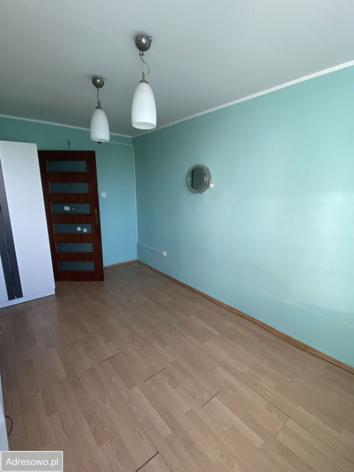 Mieszkanie 3-pokojowe Katowice os. Tysiąclecia, ul. Bolesława Chrobrego. Zdjęcie 2