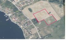 Działka inwestycyjna Mikołajki, ul. Dybowska. Zdjęcie 1