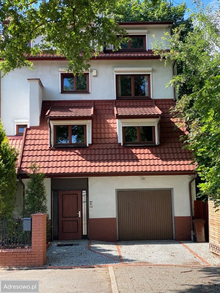 dom szeregowy, 6 pokoi Łódź Bałuty, ul. Nefrytowa