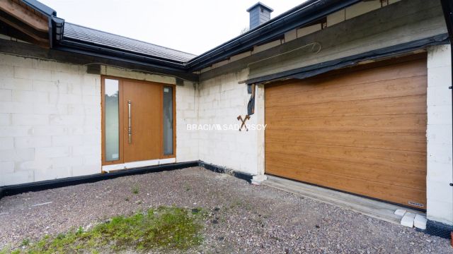 dom wolnostojący, 5 pokoi Tomice, ul. Czarny Las. Zdjęcie 18