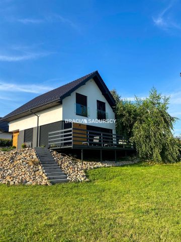 dom wolnostojący, 4 pokoje Skawina, ul. Mikołaja Kopernika. Zdjęcie 1