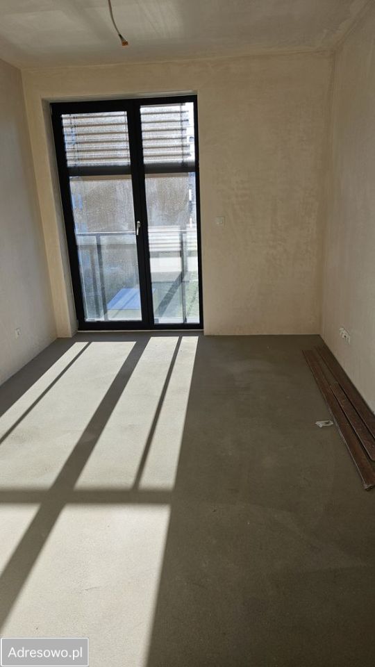 Mieszkanie 3-pokojowe Kielce Czarnów, ul. Miła. Zdjęcie 2