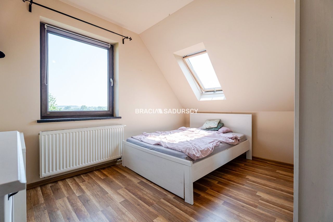 dom wolnostojący, 5 pokoi Polanowice. Zdjęcie 13