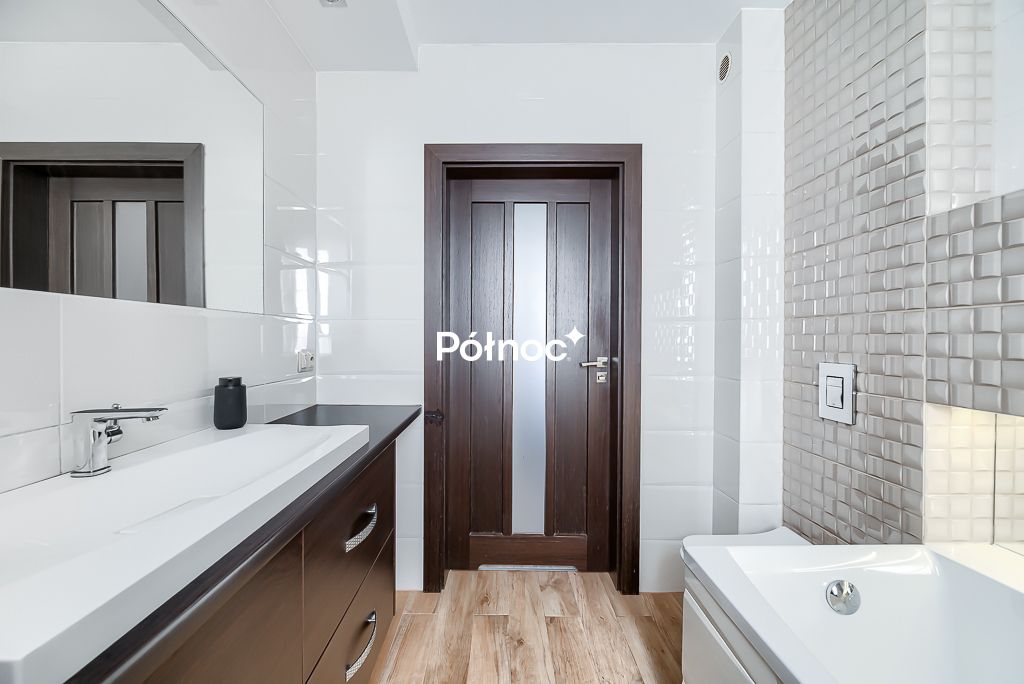 dom wolnostojący, 5 pokoi Radzionków. Zdjęcie 12