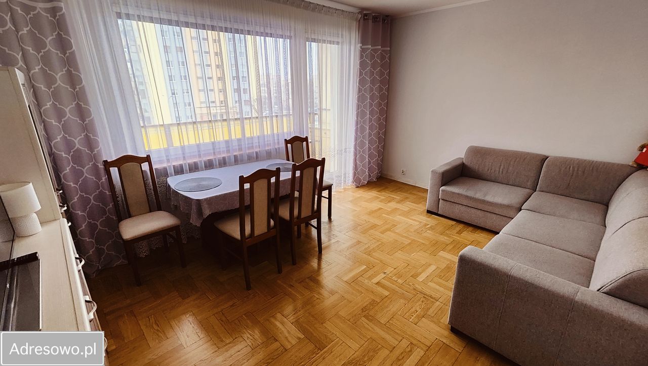 Mieszkanie 3-pokojowe Konin Zatorze, ul. Karola Szymanowskiego. Zdjęcie 1