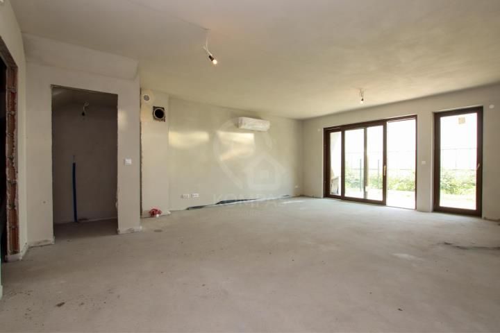 dom szeregowy, 8 pokoi Wrocław, ul. gen. Stefana Grota-Roweckiego. Zdjęcie 2