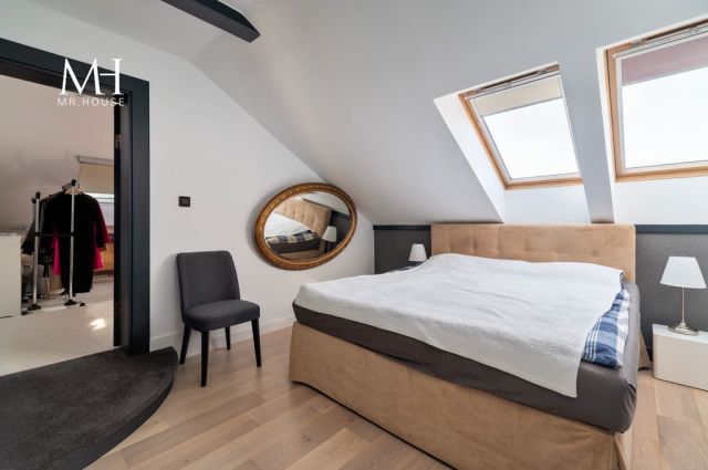 dom wolnostojący, 5 pokoi Łódź Julianów. Zdjęcie 11