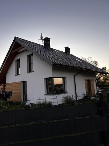 dom wolnostojący, 4 pokoje Kicko, ul. Łąkowa. Zdjęcie 1